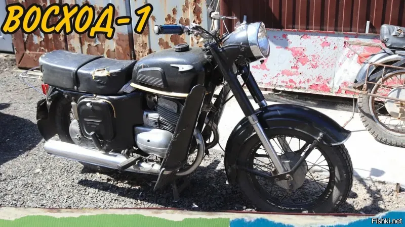 На фото "Восхонда-1" У второго восхода бардачок меньше и прямоугольный!