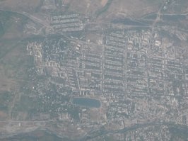Аргун - апрель 2005 и Цхинвал - август 2008.
Эффектные фото из самолёта.