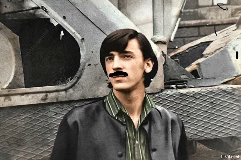 Интересная фотоподборка известных личностей СССР и мира в детстве и юности
