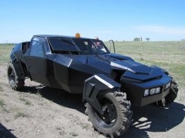 На бэтмобилях в поле пашут