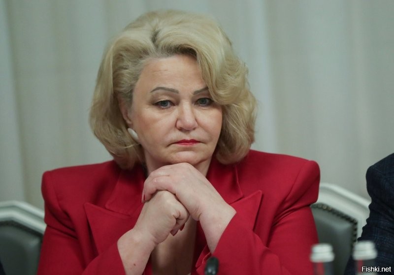 И чё прям сильно навязал неверующим своё мнение? С какого-то неизвестного ютуб канала?
Уже хотел было написать, что в последнее время что некоторые депутаты, что церковники как с цепи сорвались и делают идиотские заявления, с одной лишь целью позлить народ. 
 И тут решил загуглить что за Останина такая. А это, оказывается, депутат госдумы, которая по факту пиарит никому не известное видео, и по сути помогает попу в вышеупомянутом действии. Обыкновенная игра на два паса. Автор, тебе на заметку.