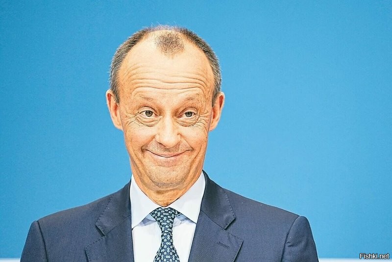 Спокойной ночи, еврогейцы
Рождественские ярмарки в Германии, традиции которых насчитывают почти 700 лет, массово отменяются по всей стране. Причина - слишком высокая стоимость обеспечения безопасности гуляющих бюргеров, а денег и на "зеленую энергетику" вкупе с помощью хохлам уже не хватает.  К примеру, в Дрездене расходы на безопасность взлетели с запланированных 800 тысяч до неподъемных четырех миллионов евро, сделав проведение ярмарки экономическим самоубийством.