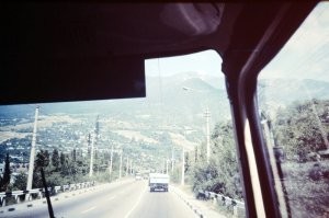 1. Спуск из Массандры в Ялту. На дальнем фоне, слева - посёлок Васильевка.
2. Ялта. Набережная (приблизительно начало 80-ых.)