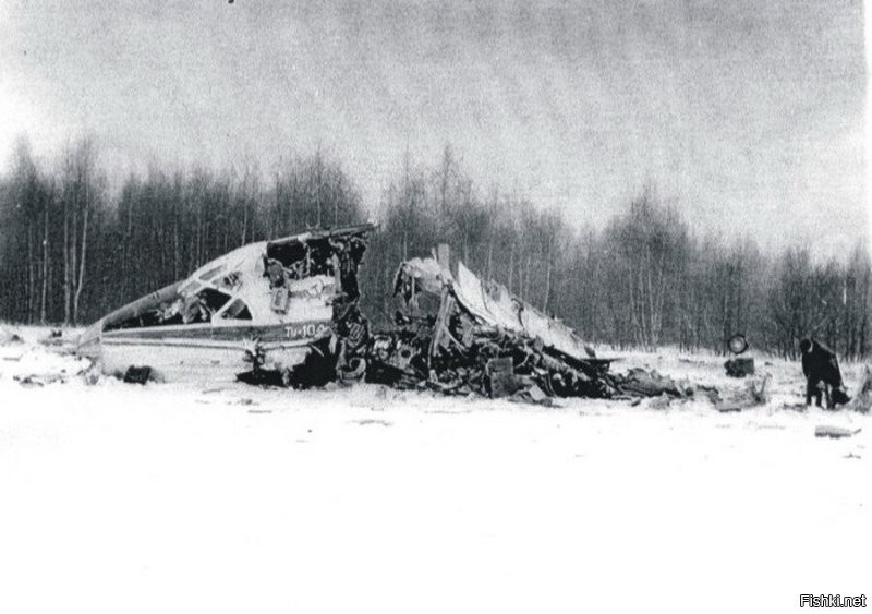 Ту-104 СССР - 42444 разбился во Внуково 17.03.79. Погибло 59 человек
