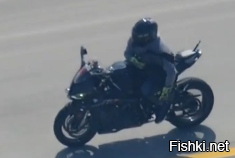 А что, на скорости 115км/ч можно без рук ездить?