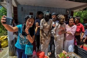 В каждой избушке свои погремушки