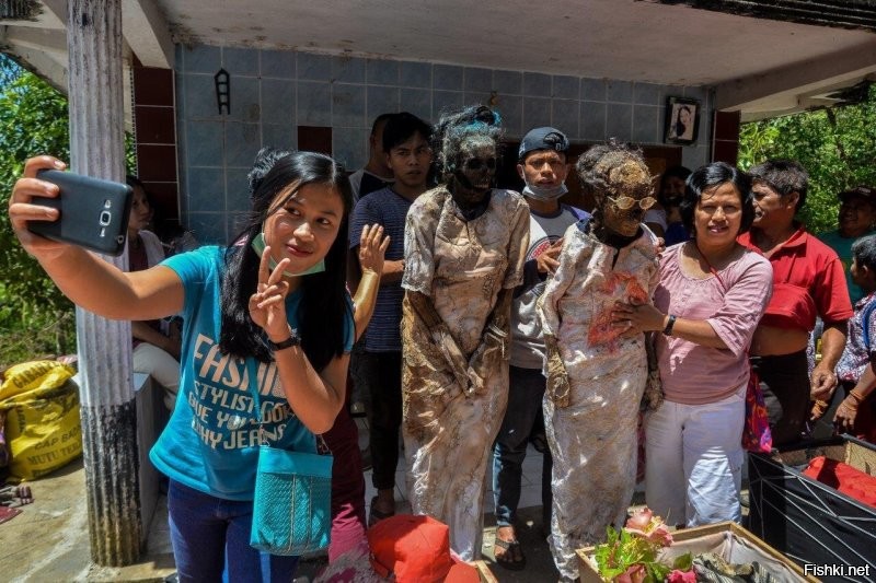 В каждой избушке свои погремушки