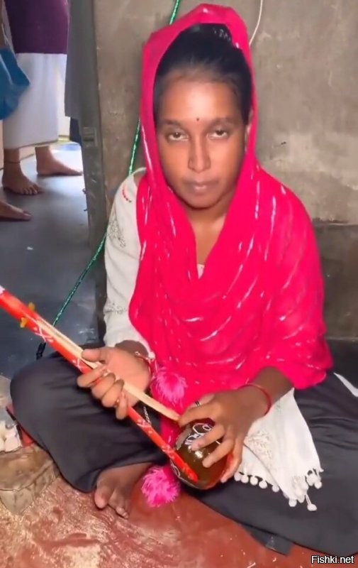 Мы сочиняем и поём дурацкие песни...