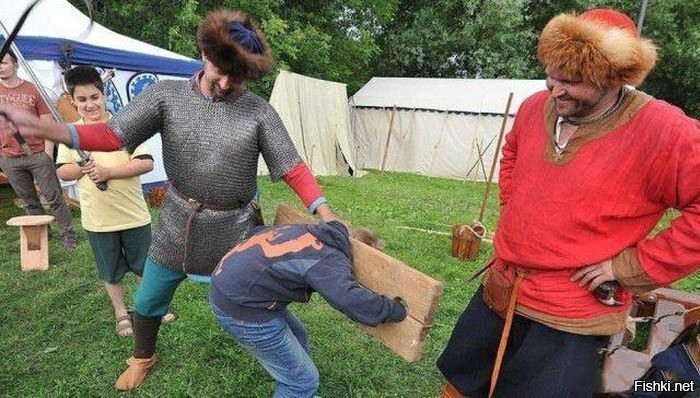 В Сочи девочка напала на сотрудницу кафе и несколько раз ударила её по лицу