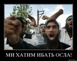 "Я действующий сотрудник наркоконтроля!": в Нижневартовске мужчина набросился на покупателя в очереди в супермаркете
