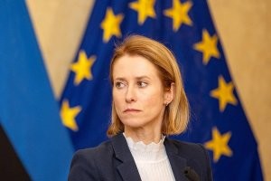 Эх, не те нынче диктаторы, ой не те...