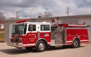 И останется проезд для спецтехники. Кстати, поэтому у нас пожарные машины из "Уралов", а не паркетники как в тех же СЩА.