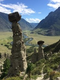 Каменные грибы ущелья Аккурум Алтай