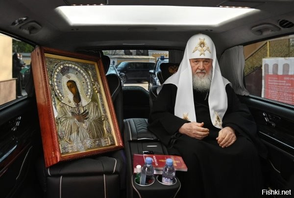 C себя бы начали...
Каков поп , таков и приход.