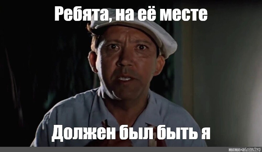 Девушка пытается выпить три рюмки и не сморщиться