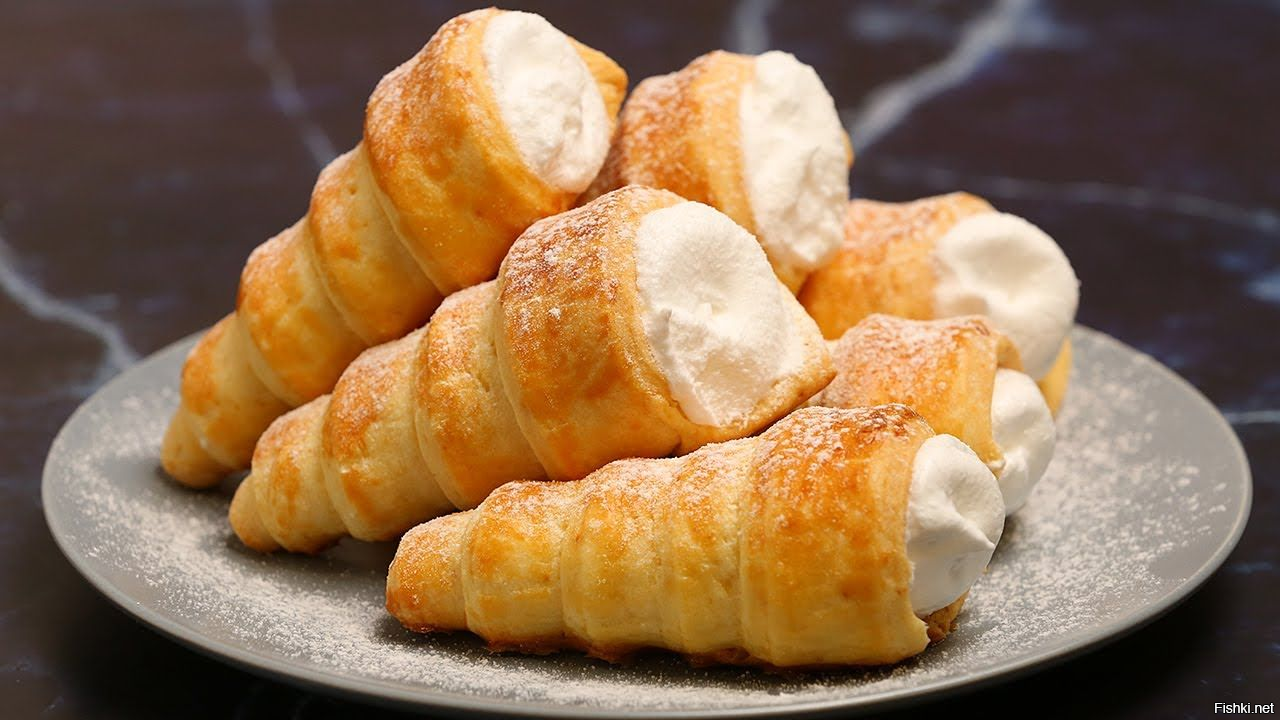 Это можно было и дома поесть. А в магазинах в основном такие были: