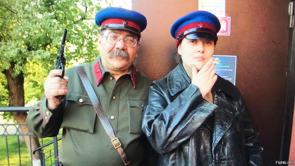 Народный комиссариат внутренних дел Сою за Советских Социалистических Республик центральный орган государственного управления Союза Советских Социалистических Республик по борьбе с преступностью и поддержанию общественного порядка, в 1934 1943 годах также и по обеспечению государственной безопасности страны. Наркомвнудел образован постановлением ЦИК СССР от 10 июля 1934 года. Wikipedia (RU)