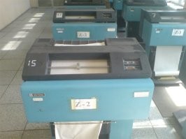 "Принтер" называл АЦПУ. У нас от ЕСки на заводе остался, мы его к второму пню приспособили. В нулевые ещё было, местные умельцы сделали переходную плату на обычный LPT-порт (у него тоже вроде как параллельный порт, но с LPT просто так не совместим). Эта хрень печатала адски быстро и адски дешево. Всякие там бухгалтерские отчёты и сводки вместо часа печатались на ленте за 3 минуты. Потом тётки ленту нарезали и сшивали, как при СССР