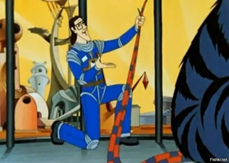 Правый хвост длиннее..