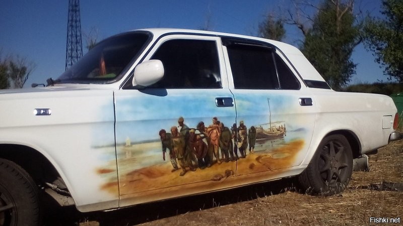 Картина Репина "Бурлаки на Волге" в советское время, да и сейчас, считалась с...