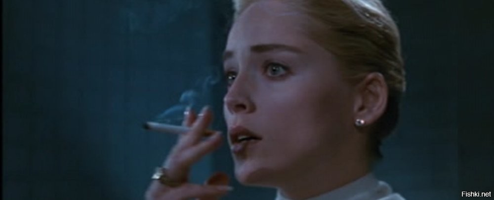 Тут и Шерон нервно закурила в сторонке.