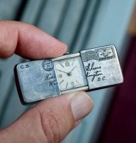 Знак с йогой шикарен по креативу! А часы очень такие себе хочу!