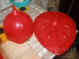 Помнится, эту фотку тут уже обсуждали.
И вспоминали свои меч, щит и шлем.