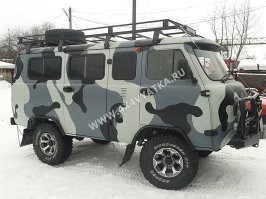 Жалко у нас, после развала Союза, тему с ЛуАЗ-ами перестали развивать.  На мой взгляд, что Луаз, что Буханка - обе концепции имеют огромный потенциал на рынке, при грамотной модернизации современными компонентами,  пересмотром эргономики, и серьёзным контролем качества выпускаемой продукции.  
Но нет, наши смотрят чего бы с китайцев слизать, или вообще лучше табличку переклеить и продавать как Москвич, хотя вроде, бери и делай, благо родной народ уже столько самоделок наклепал, бери только и внедряй - базовую модель и множество вариантов кастомизации и наборов тюнинга.  Какую хочешь, такую и заказывай, хоть с с завода с нужным обвесом, хоть сам пересобирай под настроение.
Пошли бы своим путём, делали б свои внедорожники на весь мир, с колоритом и изюминкой, угловатые, брутальные и харизматичные.  Но, что-то мешает, сидим смотрим, как люди в других странах планируют выпускать, то что у нас было 60 лет назад, и вместо своего собственного - пытаемся.. а я  даже не понимаю, что пытаются делать наши чиновники в обнимку с автопроизводителями, они просто в тупую бабки воруют и наживаются на введении заградительных пошлин. Какой-то работы над своим продуктом, я не вижу.