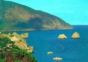 Крым. Гурзуф, Медведь гора (Аю-Даг), скалы Адалары.