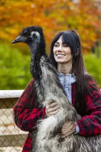 Как сестры выглядят, очень похожи друг на друга...