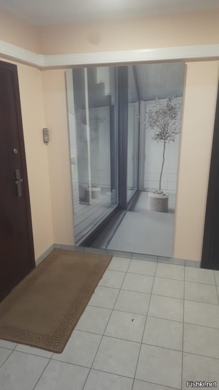 У нас так в общем коридоре, из соседей никто не против.