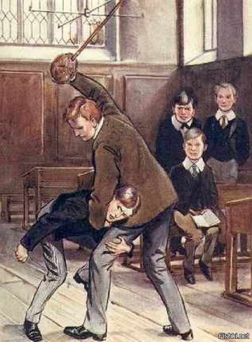 В Приморье школьники пожаловались на преподавателя, которая заклеивает им рты скотчем и бьёт стульями по голове