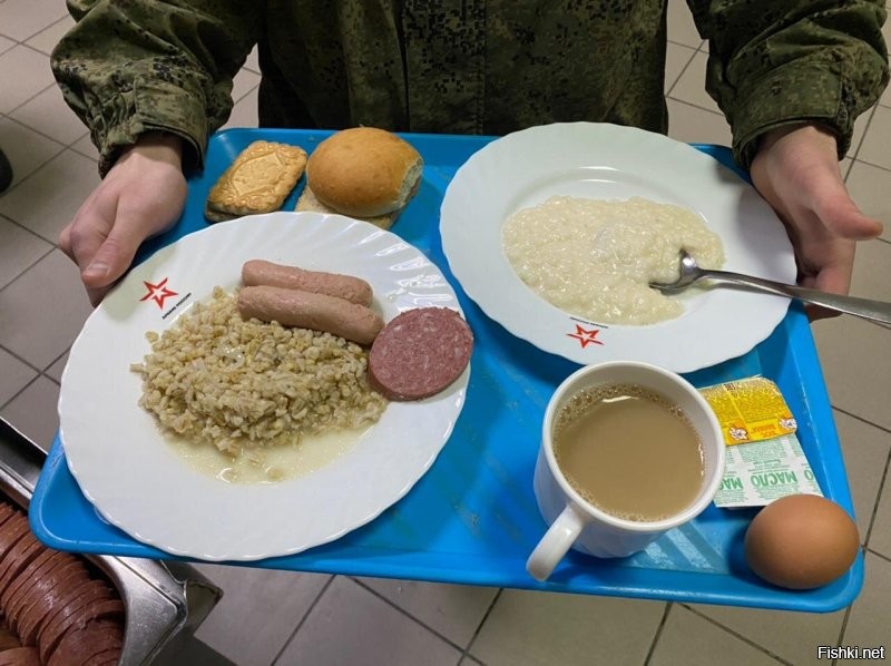 Представление у меня есть. И могу однозначно сказать, что солдаты не получают в необходимых количествах фрукты,рыбу,сыр(и вообще молочку). 
В общем,с голода не умрешь,но что это вкусно и полезно,я бы не сказал.