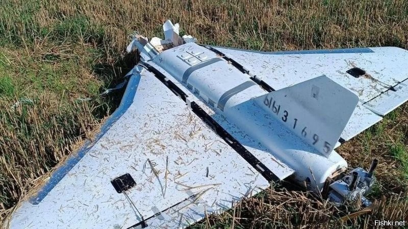 24 забавных надписи на русском языке в зарубежных фильмах