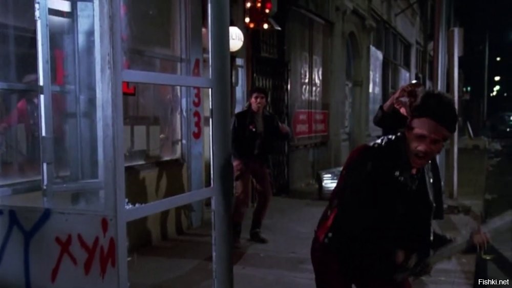 Ну, там есть и примеры обратного. 
Правильно написано, на вполне ожидаемом месте.