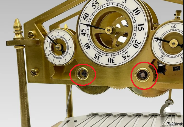 Полагаю, две заводные пружины