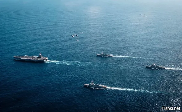 16 ноября, 20:02 



 
В Карибское море на фоне обострения с Венесуэлой вошел авианосец США



Авианосная ударная группа ВМС США во главе с авианосцем USS Gerald R. Ford вошла в Карибское море. Об этом сообщили в пресс-службе военно-морских сил США.

«Авианосная ударная группа «Джеральд Р. Форд», возглавляемая крупнейшим в мире авианосцем USS Gerald R. Ford (CVN 78), пересекла пролив Анегада и вошла в Карибское море 16 ноября»,   говорится в сообщении.

На борту авианосца USS Gerald R. Ford находятся более 4 тыс. военных, десятки ударных истребителей и боевые вертолеты.

PS
Все зависит от того, какие будет последующие действия США...
Если просто "попугать", то пошумят и уйдут восвояси...
А если что-то серьезное намечается, то ....
Кому-то мало не покажется...