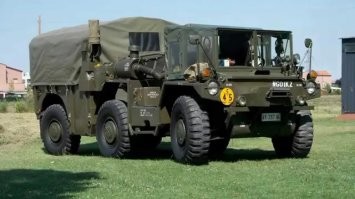 XM561, если мне память не изменяет... прародитель шестиколесного внедорожника M561