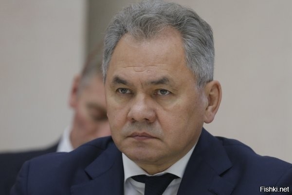 17 ноября 2025 21:27





Назван высокопоставленный чиновник, против которого готовили покушение



Личность российского высокопоставленного чиновника, на которого готовилось покушение, стала известна. Как сообщает «МК», целью диверсионной группы был секретарь Совета безопасности РФ Сергей Шойгу. Ранее ФСБ раскрывала сам факт предотвращенного теракта, но не уточняла, на кого именно он был направлен.

По данным спецслужбы, взрыв планировался на Троекуровском кладбище в Москве   у могилы близких Шойгу. Устройство намеревались замаскировать под видеокамеру, спрятанную в вазе с цветами. ФСБ задержала троих предполагаемых соучастников: супружескую пару россиян, страдающих наркотической зависимостью, и нелегального мигранта из одной из стран Центральной Азии, который разыскивается в Киеве за убийство. Пара согласилась установить заминированную вазу в обмен на дозу.

ФСБ также предупредила, что подобные теракты готовятся и в других регионах России, назвав ситуацию частью серии попыток атак на представителей власти.
  

"Ukraine" - террористическая ОПГ под руководством и на финансировании англосаксов.

Работайте, братья ФСБ!