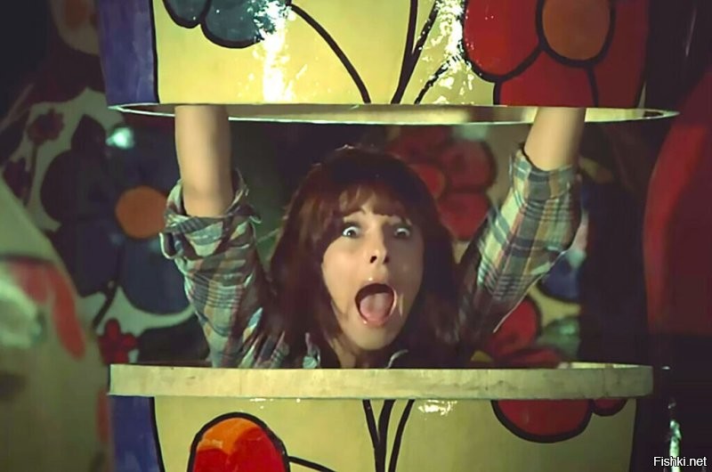 Москвич атаковал новогоднюю инсталляцию и&nbsp;украл матрешку