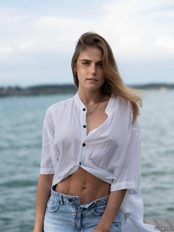 Тут вот и пупки, и пальцы.