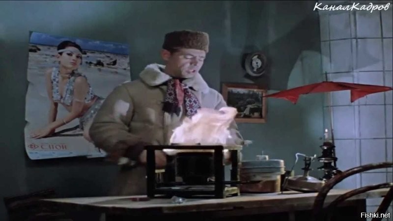 В Сургуте после взрыва газового баллона вспыхнул супермаркет «Магнит»