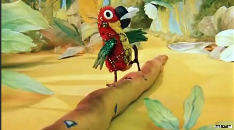 Крупную змею поймали в доме учительницы