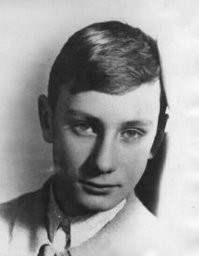 В нашем безумном мире мы стали забывать как должна выглядеть золотая молодёжь.