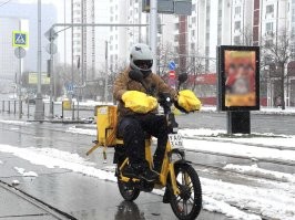 Ну в Москве то эта байда не актуальна! Правда хачи на злектровеликах круглый год херачат!