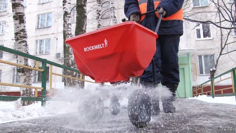 Ну в Москве то эта байда не актуальна! Правда хачи на злектровеликах круглый год херачат!