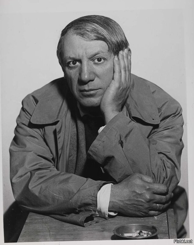 А если у этого блогера спросить, что за известный детектив изображен на фото ниже, он ответит?