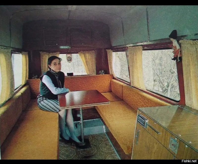 Вот такой около моего дома стоял в 80-е, начало 90-х.