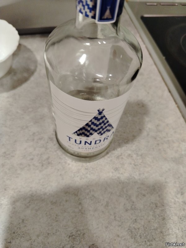 Сегодня с работы зашёл в магнит. Да, лежит "сёмга" - 495р за 200 гр. Взял селёдку. Тем более жена уже картошку жарит!