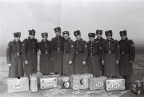 А чемоданы забиты этими самыми переводилками